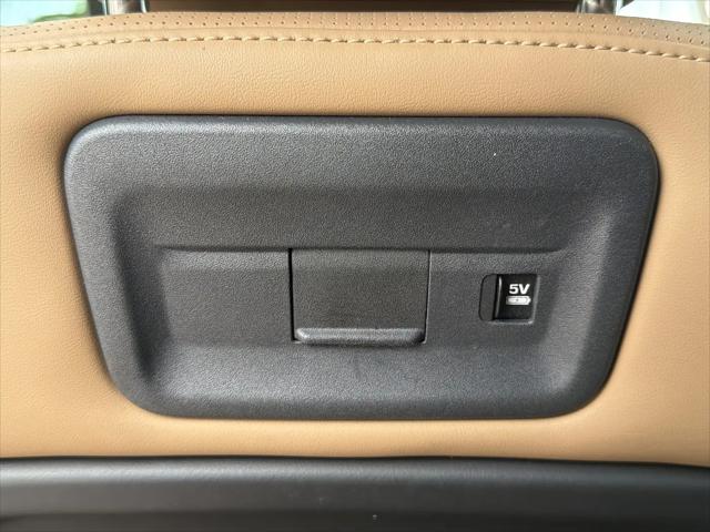 2023 Land Rover Discovery P360 Metropolitan Edition