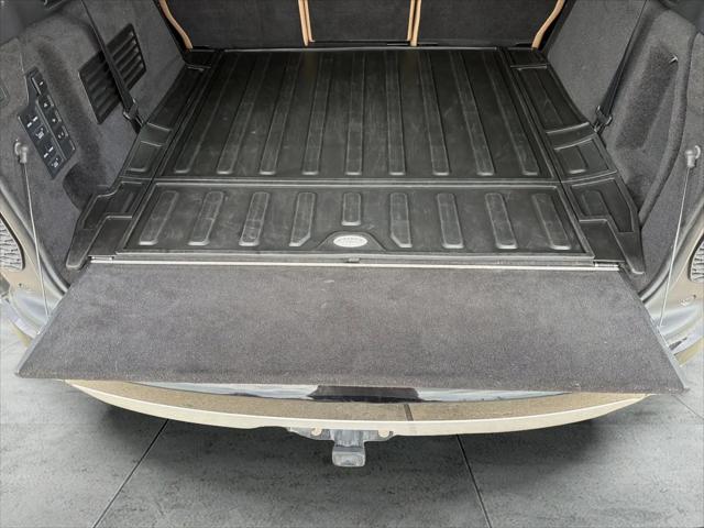 2023 Land Rover Discovery P360 Metropolitan Edition