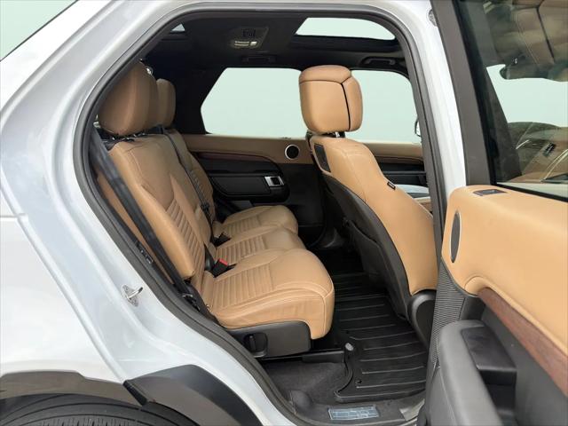 2023 Land Rover Discovery P360 Metropolitan Edition