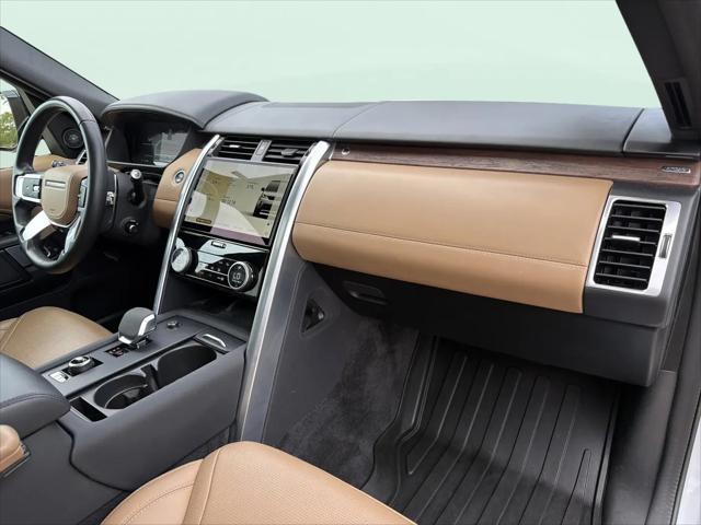 2023 Land Rover Discovery P360 Metropolitan Edition