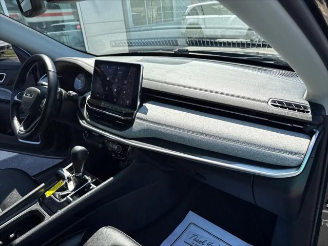 2022 Jeep Compass Latitude Lux 4x4