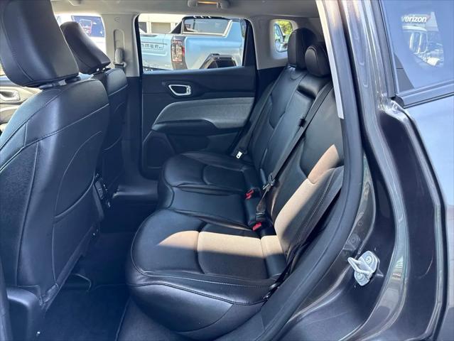 2022 Jeep Compass Latitude Lux 4x4