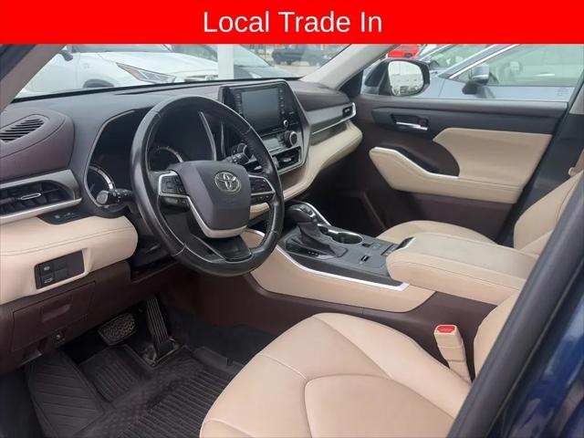 2022 Toyota Highlander Hybrid XLE