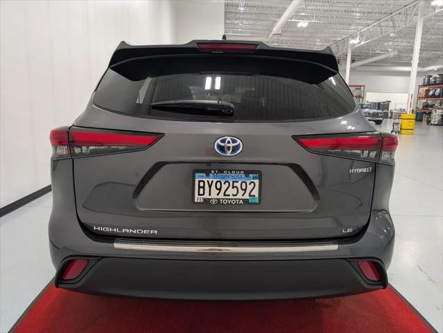 2022 Toyota Highlander Hybrid LE