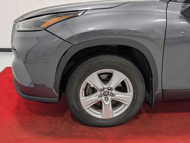 2022 Toyota Highlander Hybrid LE