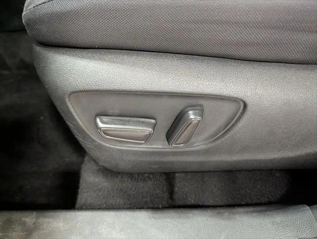 2022 Toyota Highlander Hybrid LE