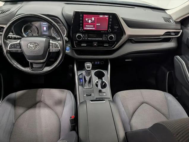 2022 Toyota Highlander Hybrid LE