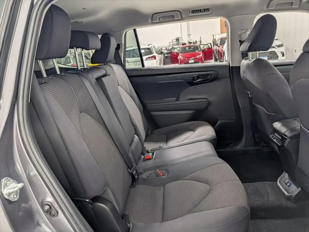 2022 Toyota Highlander Hybrid LE