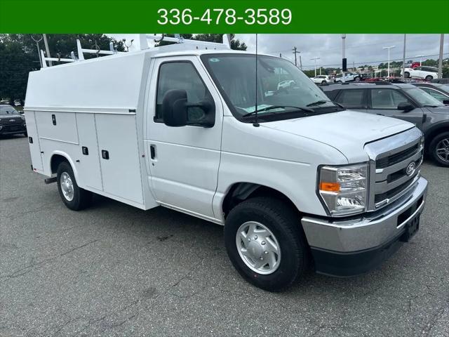 2026 Ford E-350 Cutaway E-350