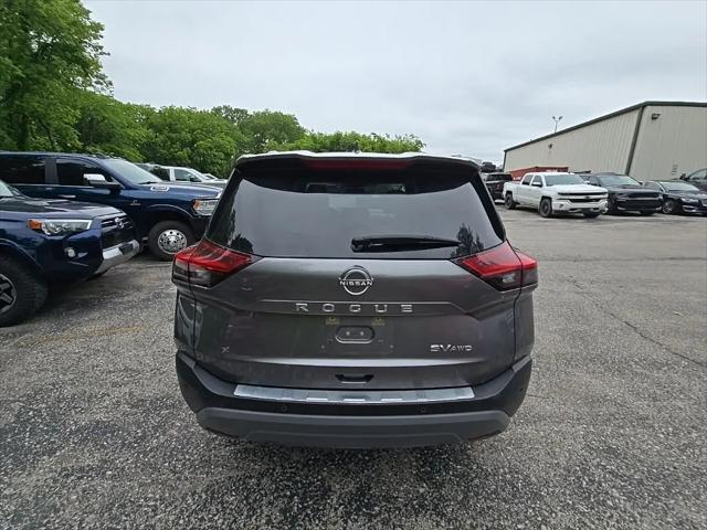 2022 Nissan Rogue SV Intelligent AWD