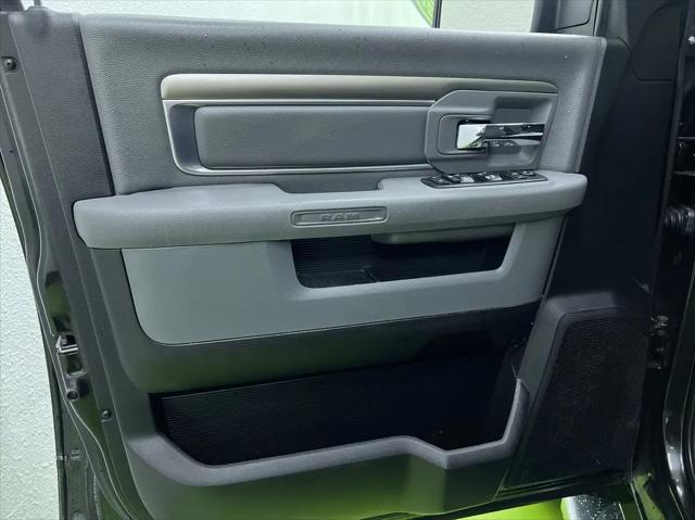 2018 Ram 1500 Big Horn Crew Cab 4x4 5'7" Box
