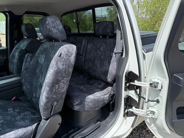 2009 Nissan Titan SE