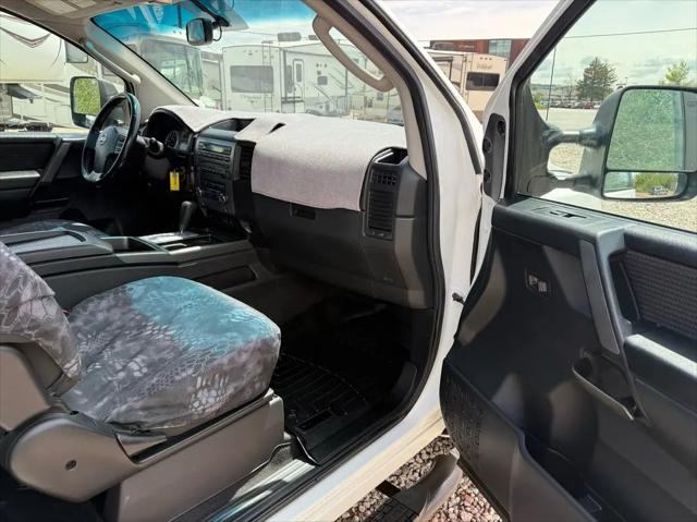 2009 Nissan Titan SE