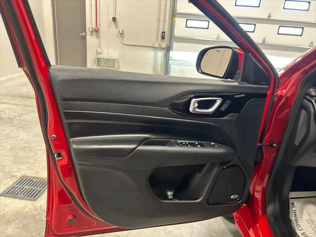 2023 Jeep Compass (RED) Edition 4x4