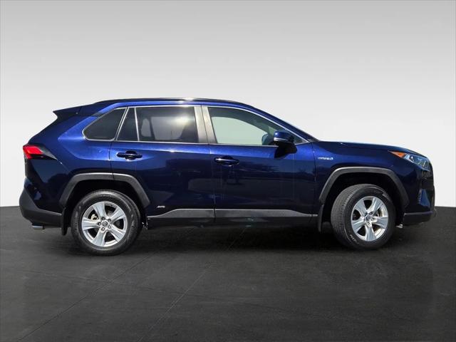 2020 Toyota RAV4 Hybrid XLE