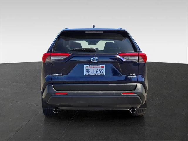 2020 Toyota RAV4 Hybrid XLE