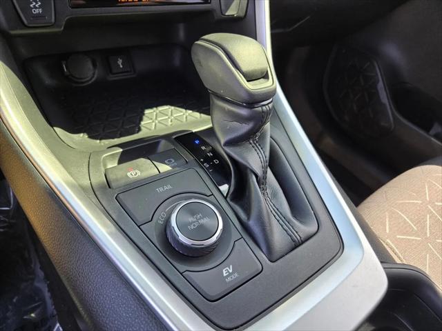 2020 Toyota RAV4 Hybrid XLE