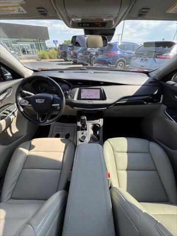 2021 Cadillac XT4 FWD Premium Luxury