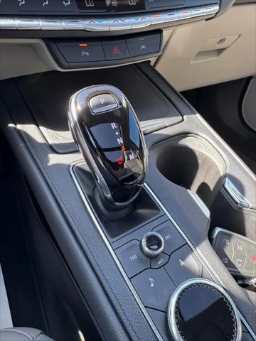2021 Cadillac XT4 FWD Premium Luxury