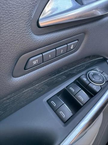2021 Cadillac XT4 FWD Premium Luxury