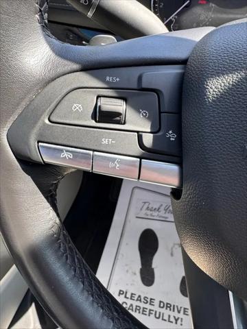 2021 Cadillac XT4 FWD Premium Luxury