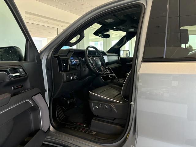 2023 GMC Sierra 1500 4WD Crew Cab Short Box AT4X
