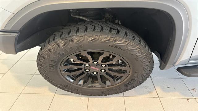 2023 GMC Sierra 1500 4WD Crew Cab Short Box AT4X