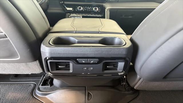 2023 GMC Sierra 1500 4WD Crew Cab Short Box AT4X
