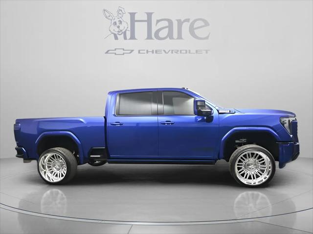 2025 GMC Sierra 2500HD 4WD Crew Cab Standard Bed Denali