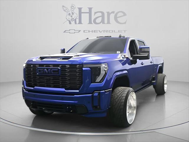 2025 GMC Sierra 2500HD 4WD Crew Cab Standard Bed Denali