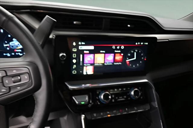 2025 GMC Sierra 2500HD 4WD Crew Cab Standard Bed Denali