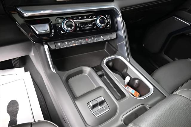 2025 GMC Sierra 2500HD 4WD Crew Cab Standard Bed Denali