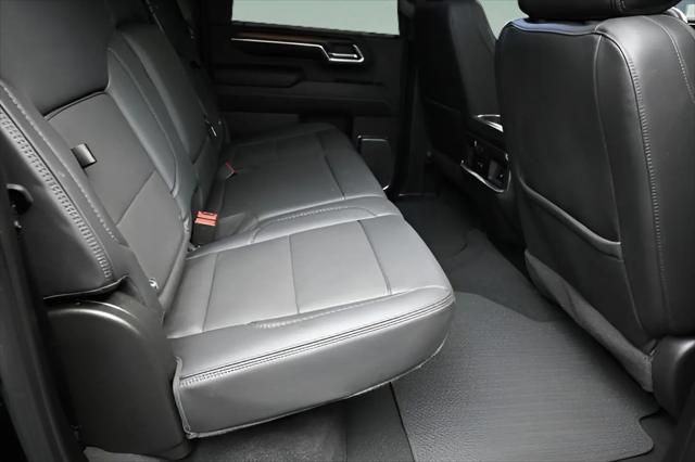 2025 GMC Sierra 2500HD 4WD Crew Cab Standard Bed Denali