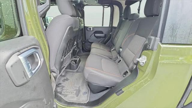2022 Jeep Gladiator Sport
