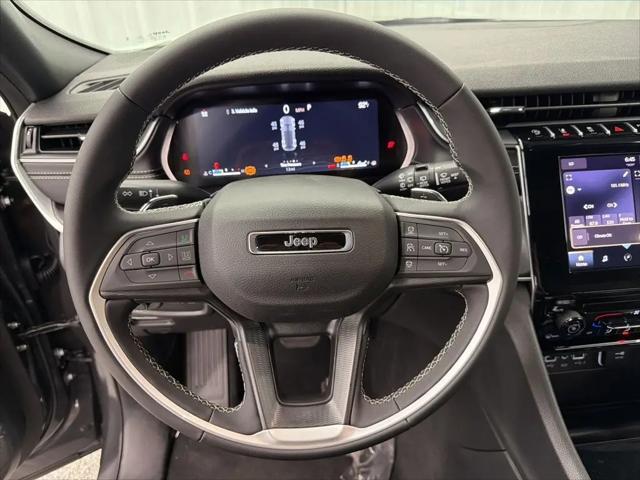 2026 Jeep Grand Cherokee Laredo 4x2