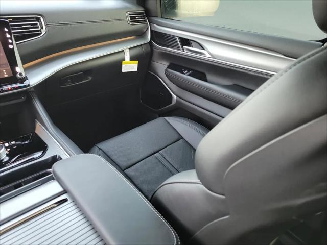 2026 Jeep Grand Wagoneer Limited Altitude 4x4
