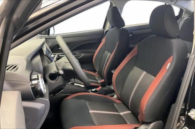 2025 Nissan Versa 1.6 SR