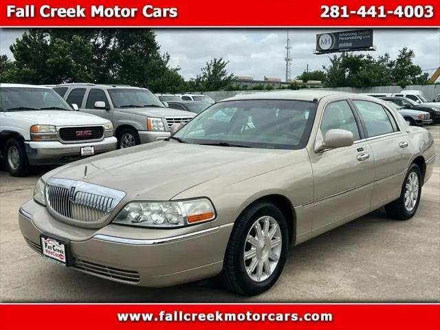 2011 Lincoln Town Car Signature Limited for sale in Humble, TX
