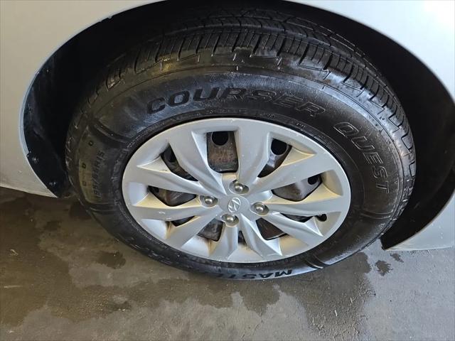 2019 Hyundai Accent SE