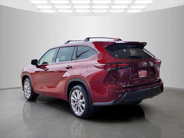 2026 Toyota Highlander Hybrid Limited