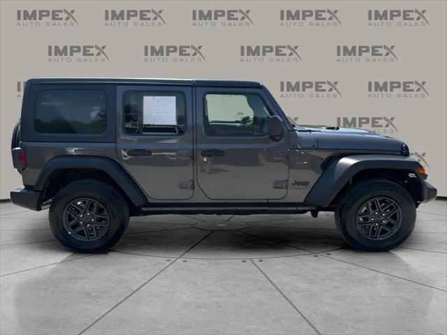 2025 Jeep Wrangler 4-Door Summit 4x4