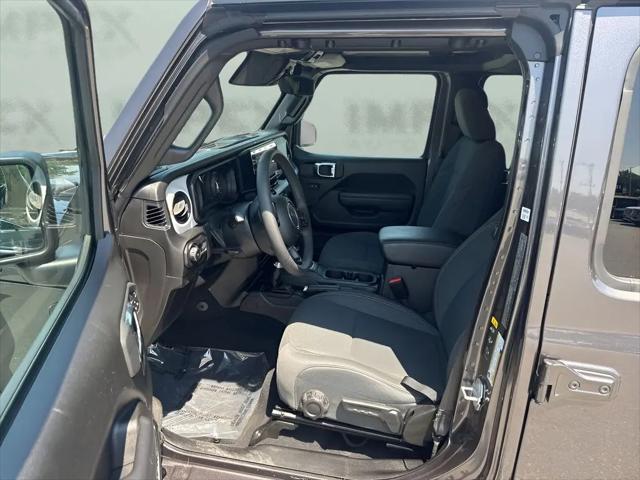 2025 Jeep Wrangler 4-Door Summit 4x4