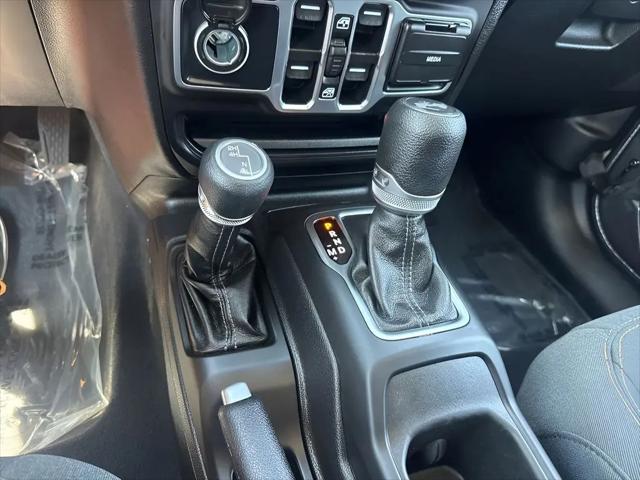 2025 Jeep Wrangler 4-Door Summit 4x4