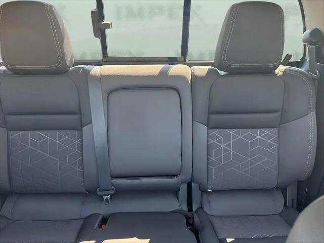 2025 Nissan Frontier Crew Cab SV 4x2