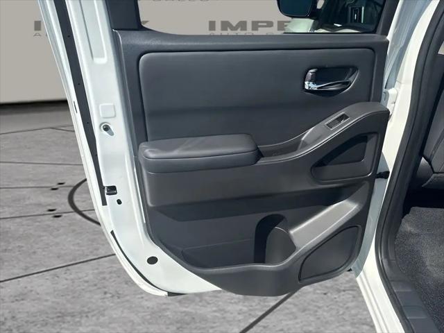 2025 Nissan Frontier Crew Cab SV 4x2