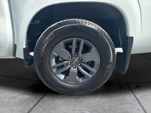 2025 Nissan Frontier Crew Cab SV 4x2