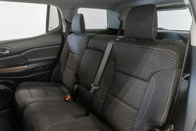 2017 GMC Acadia SLE-2
