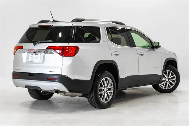 2017 GMC Acadia SLE-2