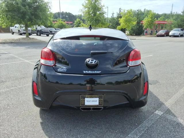 2012 Hyundai Veloster Base w/Red/Black