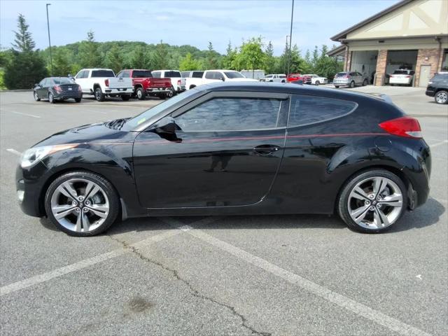 2012 Hyundai Veloster Base w/Red/Black